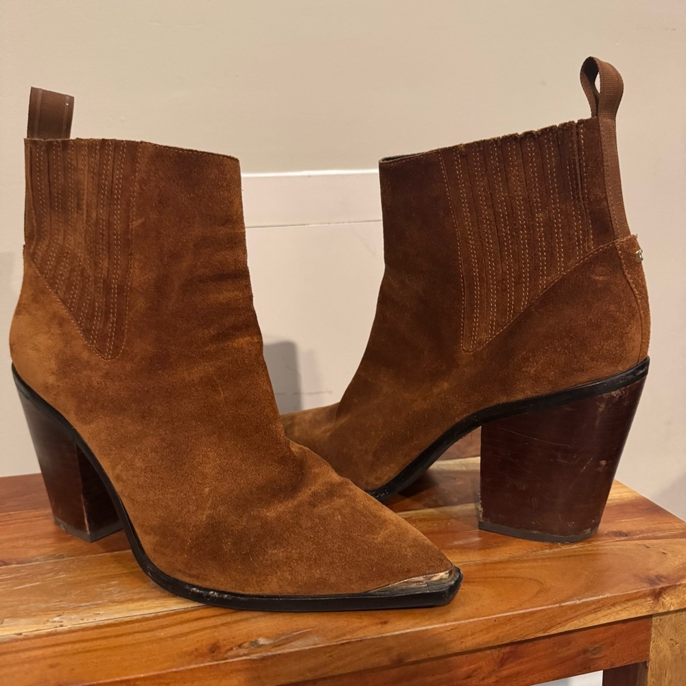 Kenneth Cole Tan Suede Heeled Boots - Picture 5 of 7